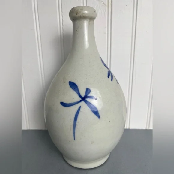 Authentic 19th Century Meiji Era Antique Blue & White Japanese Sake Bottle | EUC - Picture 3 of 7